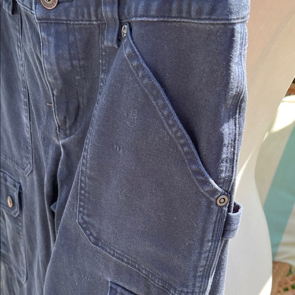 Duluth Trading Curvesetter Cargo Pants with Pockets - Picture 4 of 10